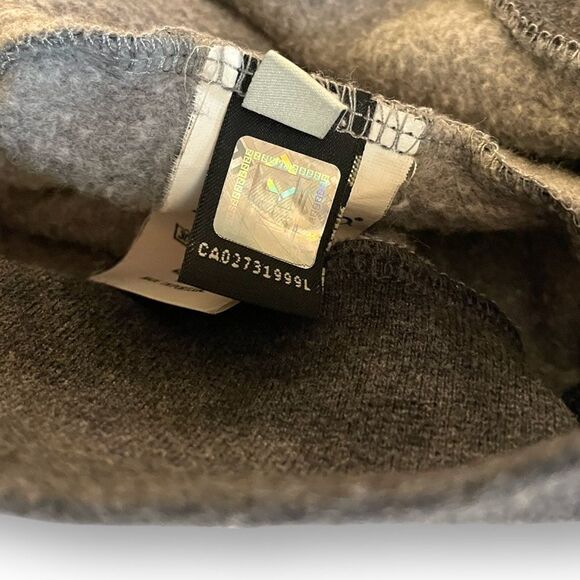 FENDI Double FF Motif Grey & Black Sweater
|Size: Youth 12A| - Picture 5 of 12